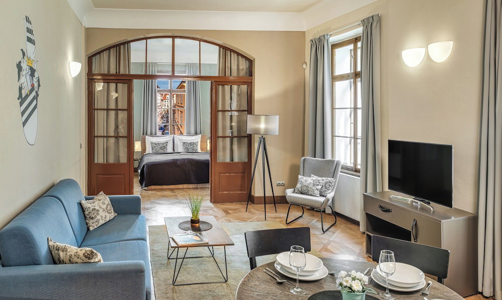 Hotel 3 Epoques Apartments By Adrez Living