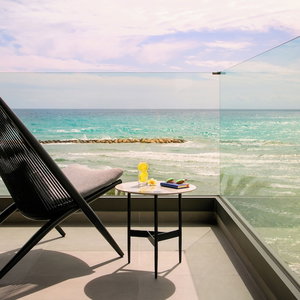 Sejur Mercure Larnaca Beach Resort vacanta Voroklini