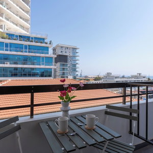 Sejur Burst - Chic Studio & Balcony In Larnaca vacanta Meneou
