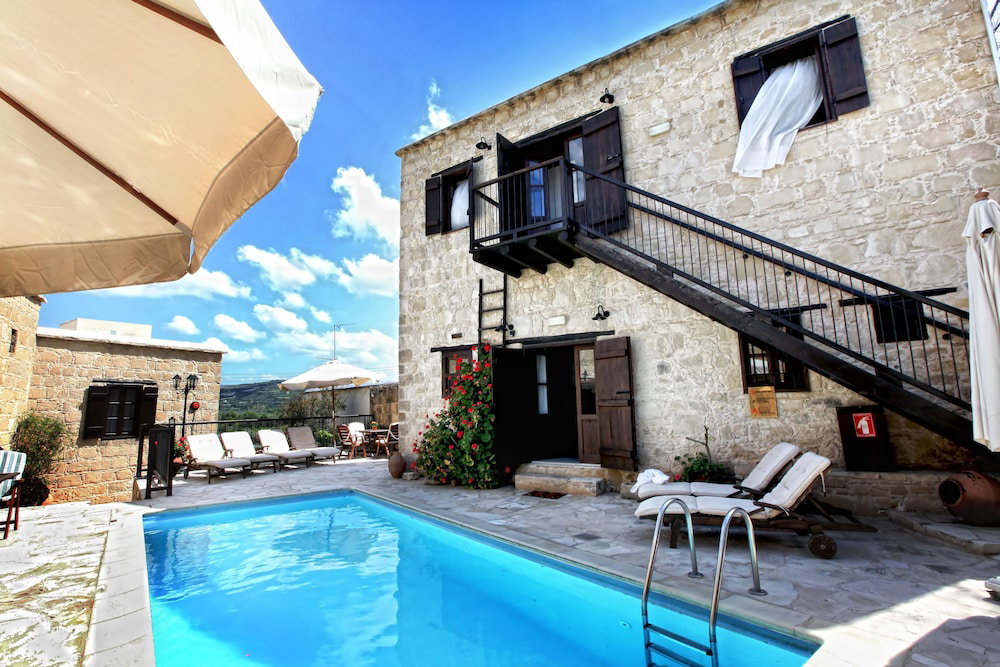 Hotel Leonidas Village Houses