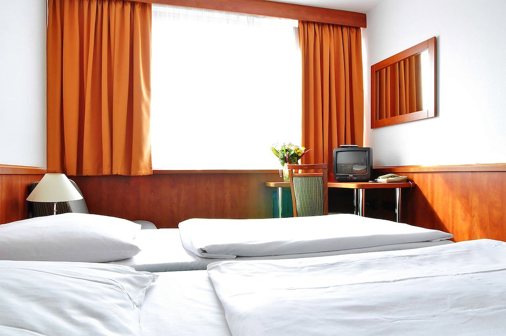 Hotel Tristar