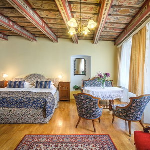 Hotel Red Lion cazare Mala Strana