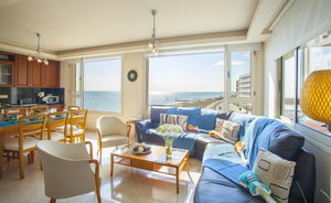 Hotel Mackenzie Eftyhia Beachfront Suite cazare Meneou