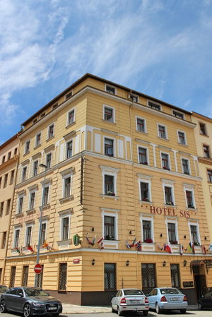 Hotel Gallery Hotel Sis cazare Branik