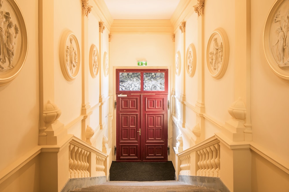 Hotel Quentin Prague Hotel