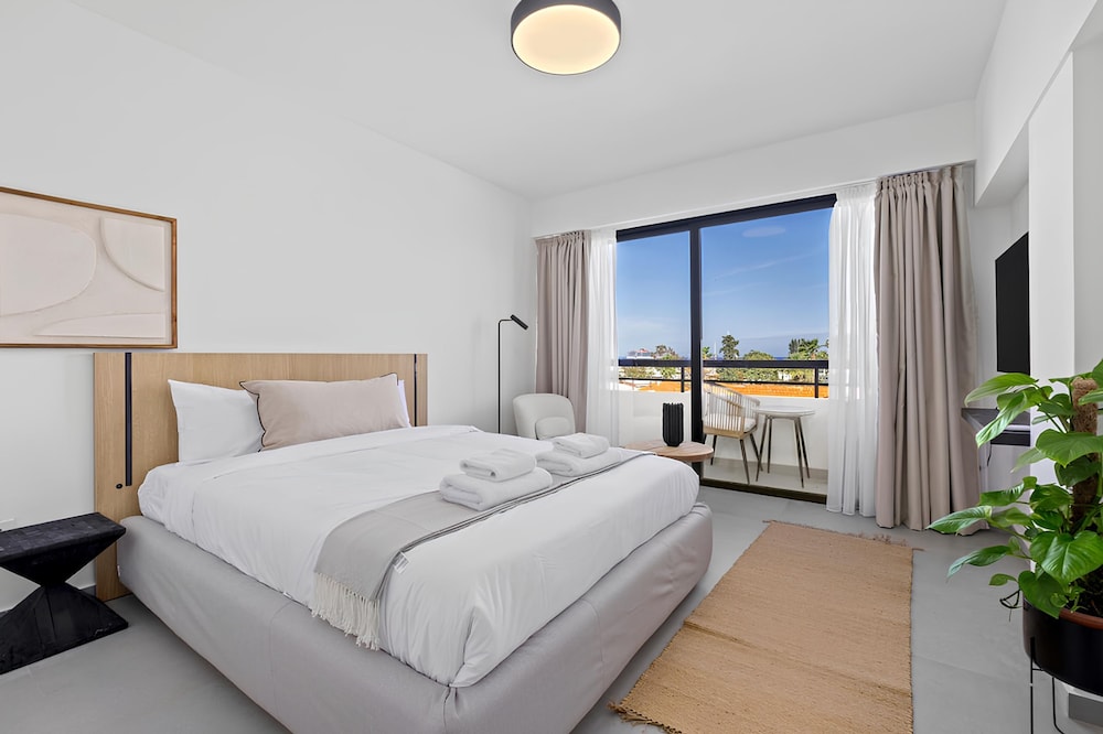 Hotel Finikoudes Marina View 202