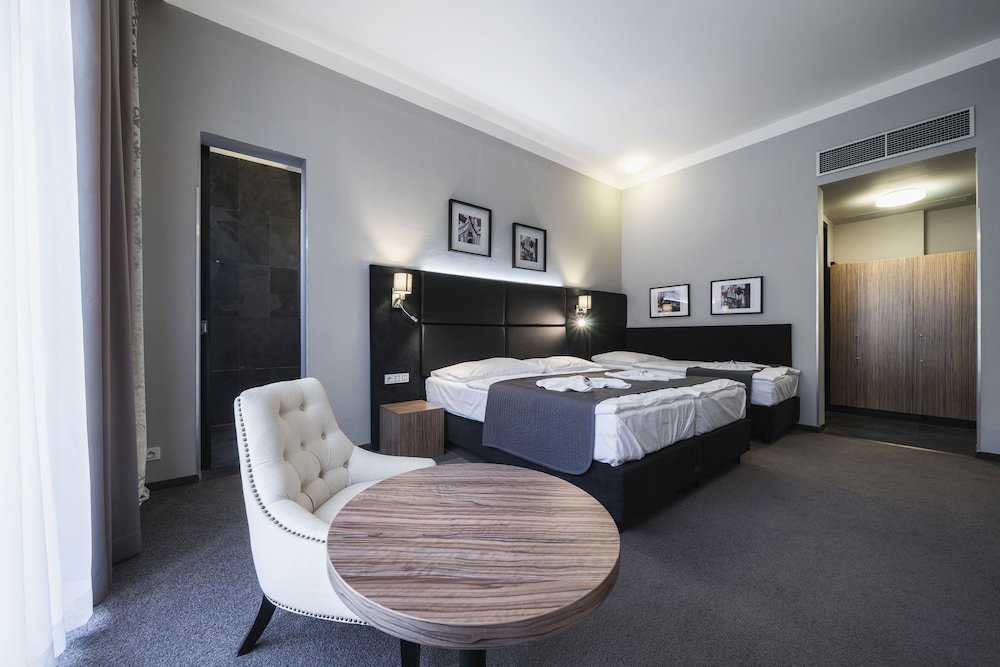 Hotel Hotel Noir