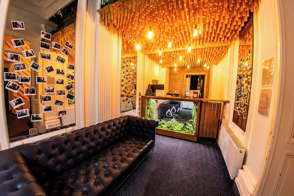 Hotel Wellness Rooms Central