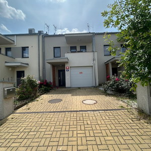 Hotel Villa Many Rooms With Free Parking cazare Modrany