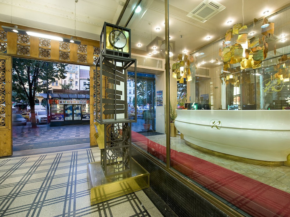 Ea Hotel Rokoko