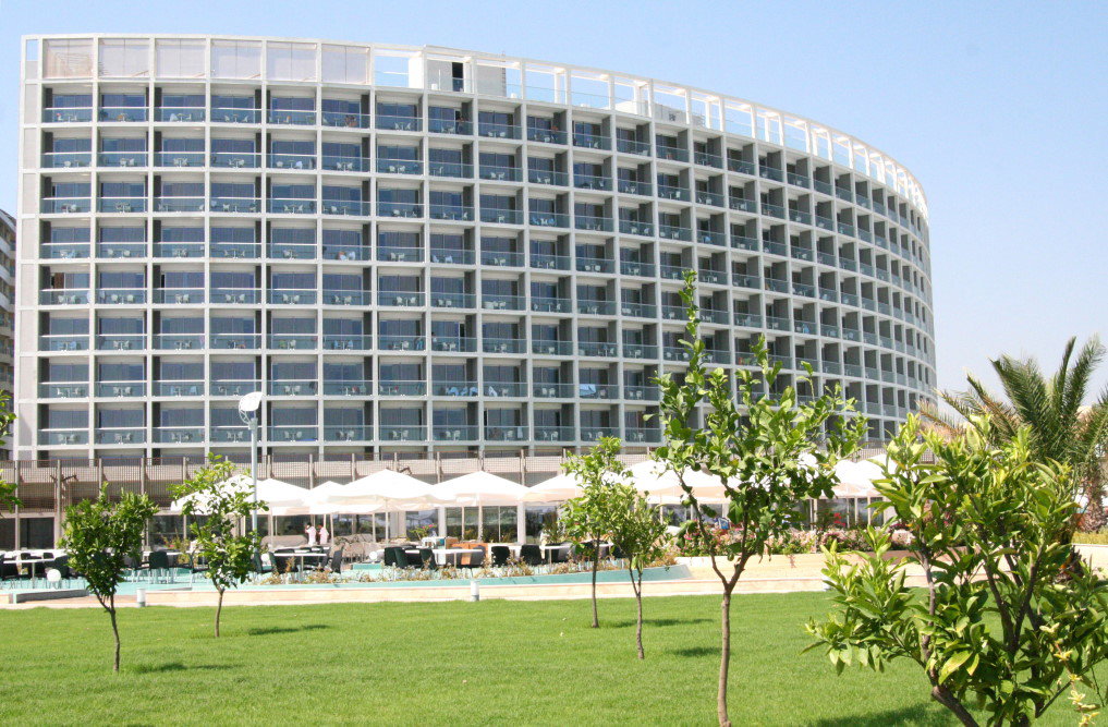 dal travel Crystal Centro (Ex:amara Centro Resort)