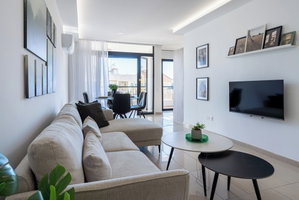Hotel Averna - Breezy 2-Br Apt. In Larnaca cazare Meneou