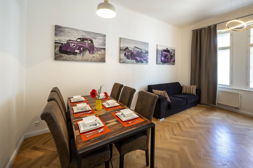 Hotel Amazing Apartment Zborovska