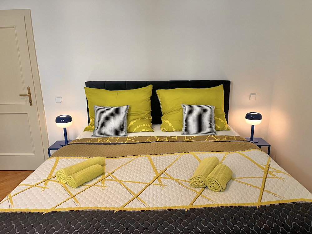Amazing Apartment Zborovska