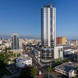 Hotel Embassy Suites By Hilton Santo Domingo cazare La Julia