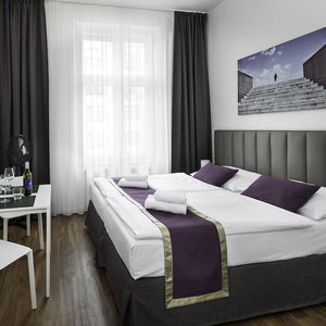 Hotel Elizabeth Suites cazare Karlin