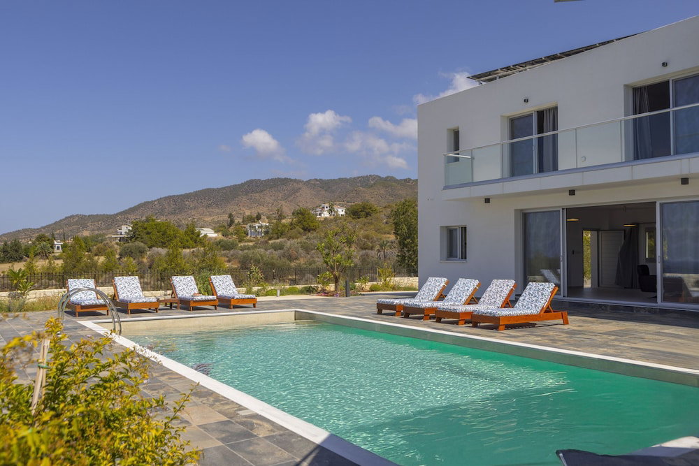 Hotel Luna Mare In Agia Marina Chrysochous