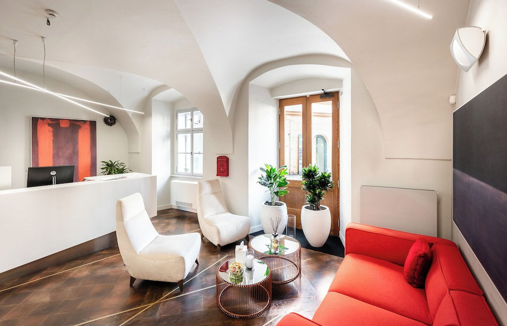 Old Royal Post Boutique Hotel & Premium Suites