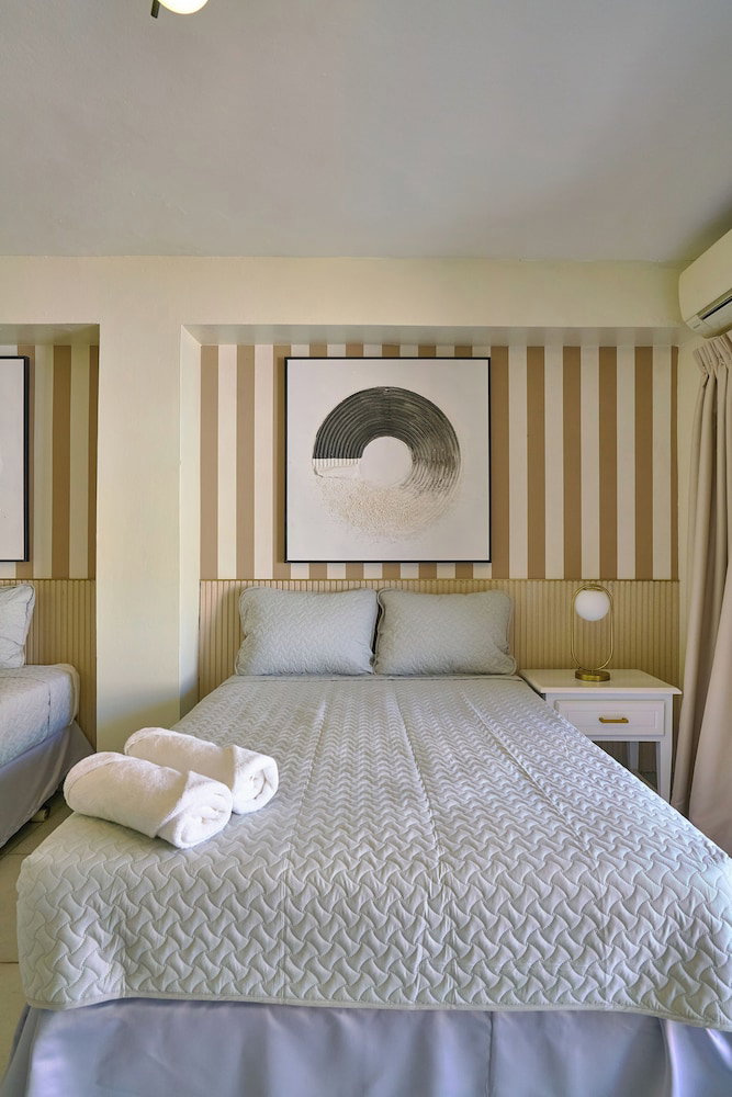 Hotel Roy Arias Suites