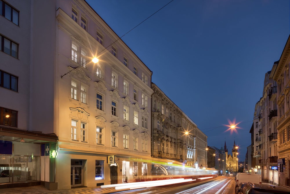 Hotel Louren Apartments