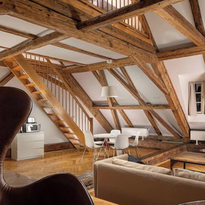 Sejur Three Golden Crowns Apartments vacanta Mala Strana