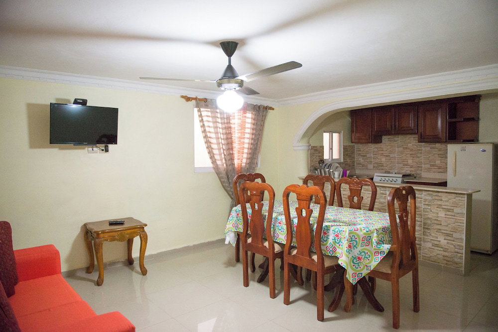 Hotel Spacious 2-Bedroom Apartment With 2 Bathrooms Near Sdq Airport Fast Wi-Fi &