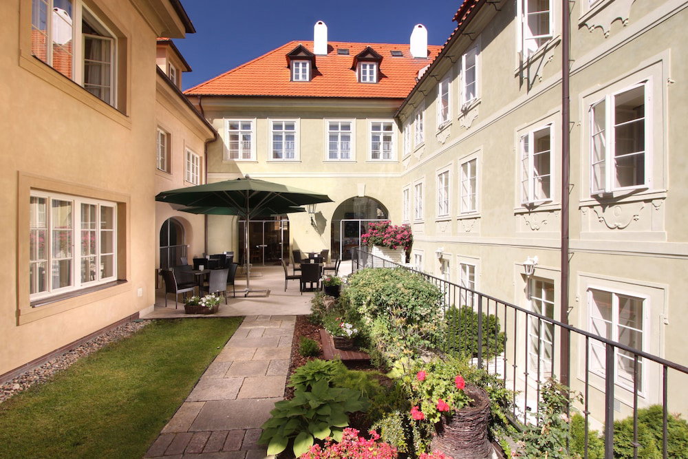 Hotel Appia Hotel Residences