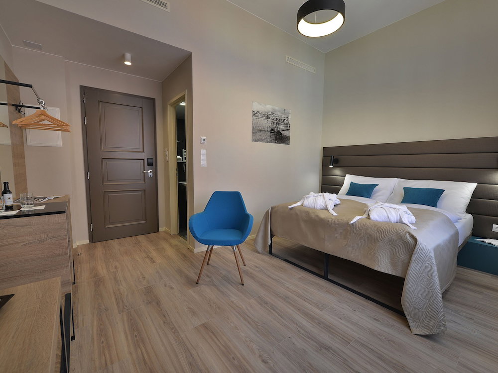 Ea Hotel New Town
