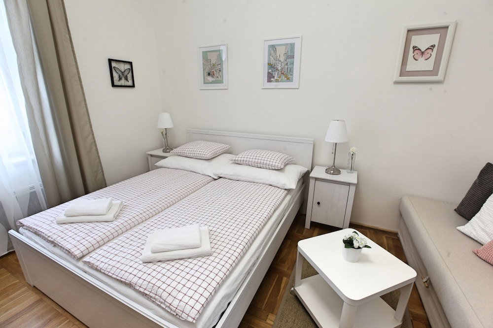 Hotel Angel City Apartments