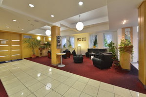 Hotel Ea Hotel Populus cazare Karlin