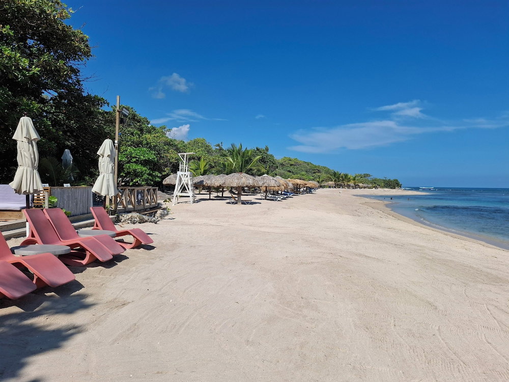 Hotel Beach Apartment With Pool - Costambar