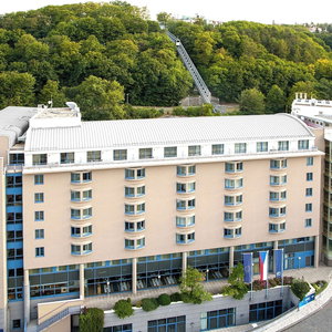 Hotel Nh Prague City cazare Vysehrad