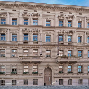 Hotel Aparthotel Rimska 14 cazare Karlin