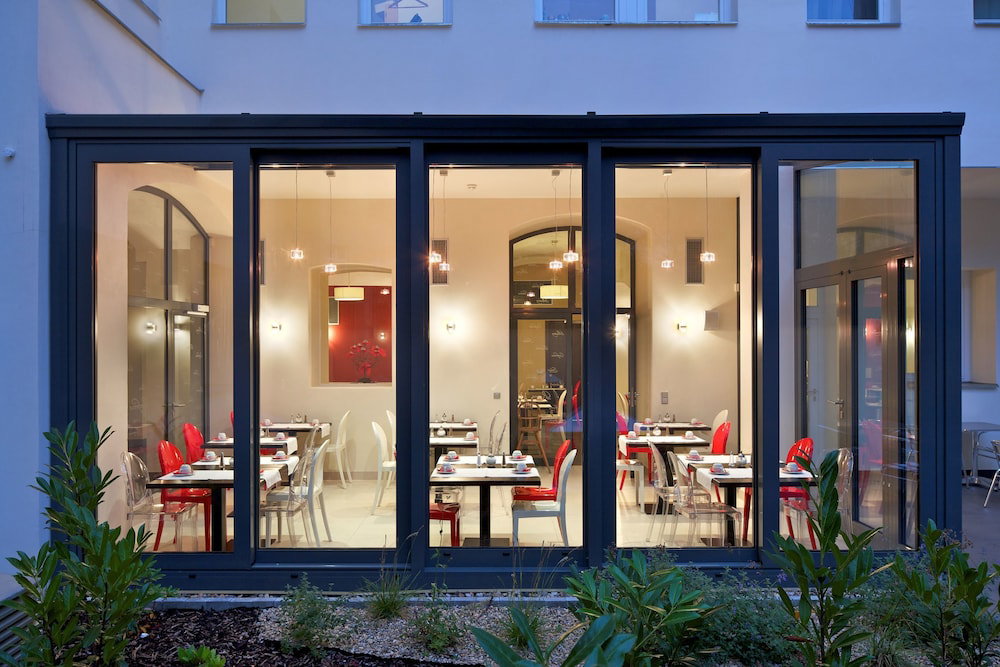 Hotel Red And Blue Design Hotel Prague