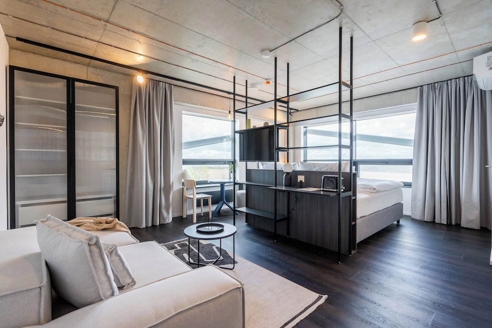 Hotel Honest Ricany