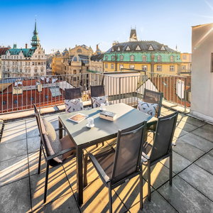 Hotel 4 Arts Apartments By Adrez Living cazare Stare Mesto