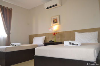 Hotel Columbus Plaza Hotel