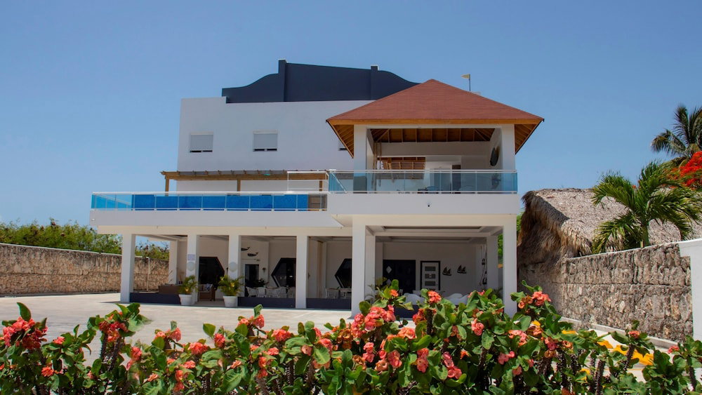 Hotel Hotel Capriccio Mare Y Restaurante