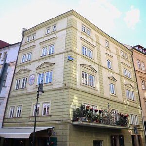 Hotel At The Blue Lion & Parking Assistance cazare Mala Strana