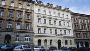 Hotel Apartment Continents By Train & Bus St. cazare Karlin