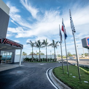 Hotel Hampton By Hilton Santo Domingo Airport cazare Boca Chica