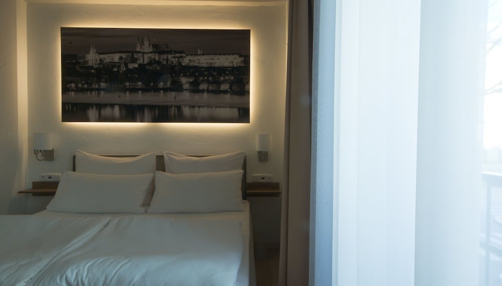 Hotel Adeba Plus