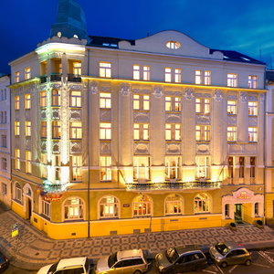 Hotel Theatrino cazare Karlin