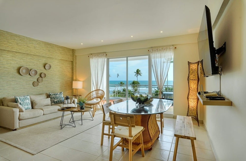Hotel Beachfront Condo Costa Del Sol Sleeps 6