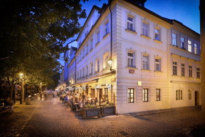 Hotel Hotel At The Golden Scissors cazare Mala Strana