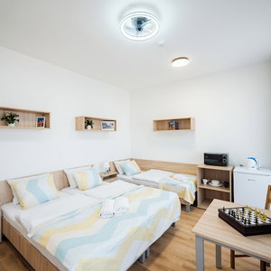 Sejur University Hotel vacanta Karlin