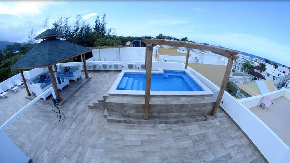 Hotel Rosil Place Aparthotel By The Beach