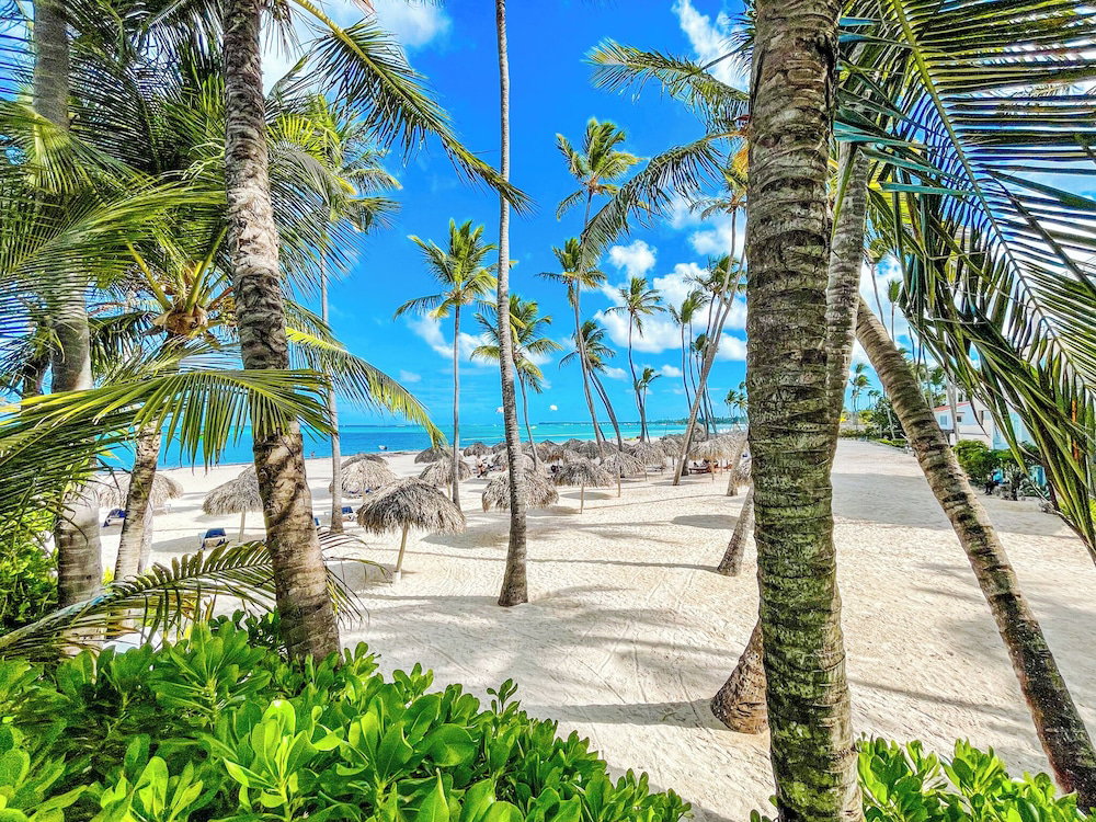 Hotel Punta Cana Paradise Studios Beach Pool