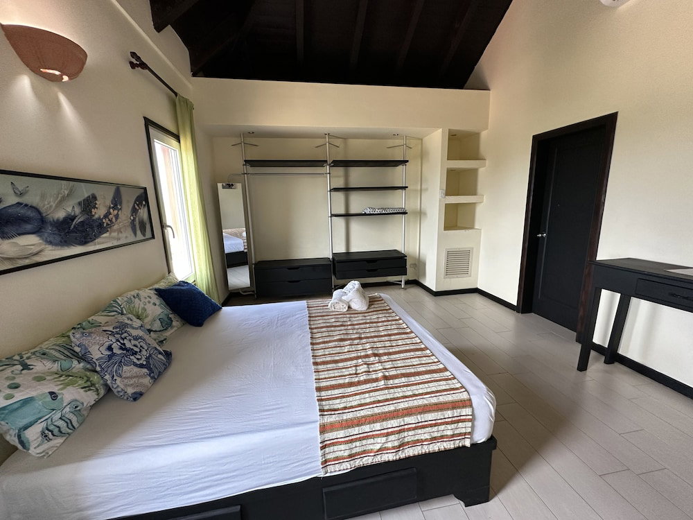 Hotel Sunset Village