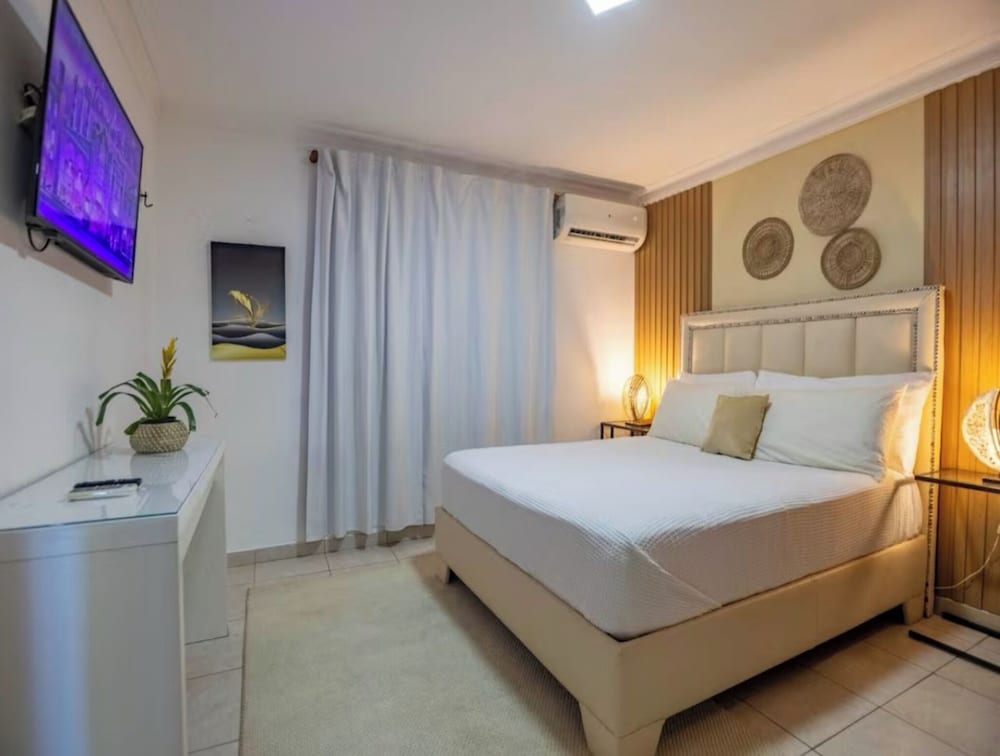 Hotel Cozy And Central Apartment 1Br-1Ba With Pool